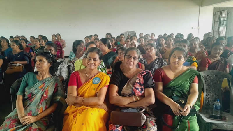 200 Preschool Teachers in Galle Receive Free English Diploma Course